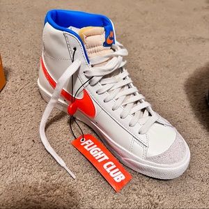 WMNS Nike 77’ Blazers